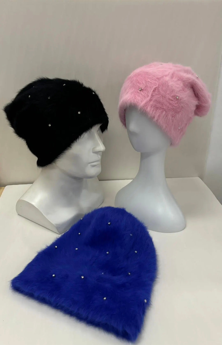 BLACK POP-STAR MOHAIR BEANIES